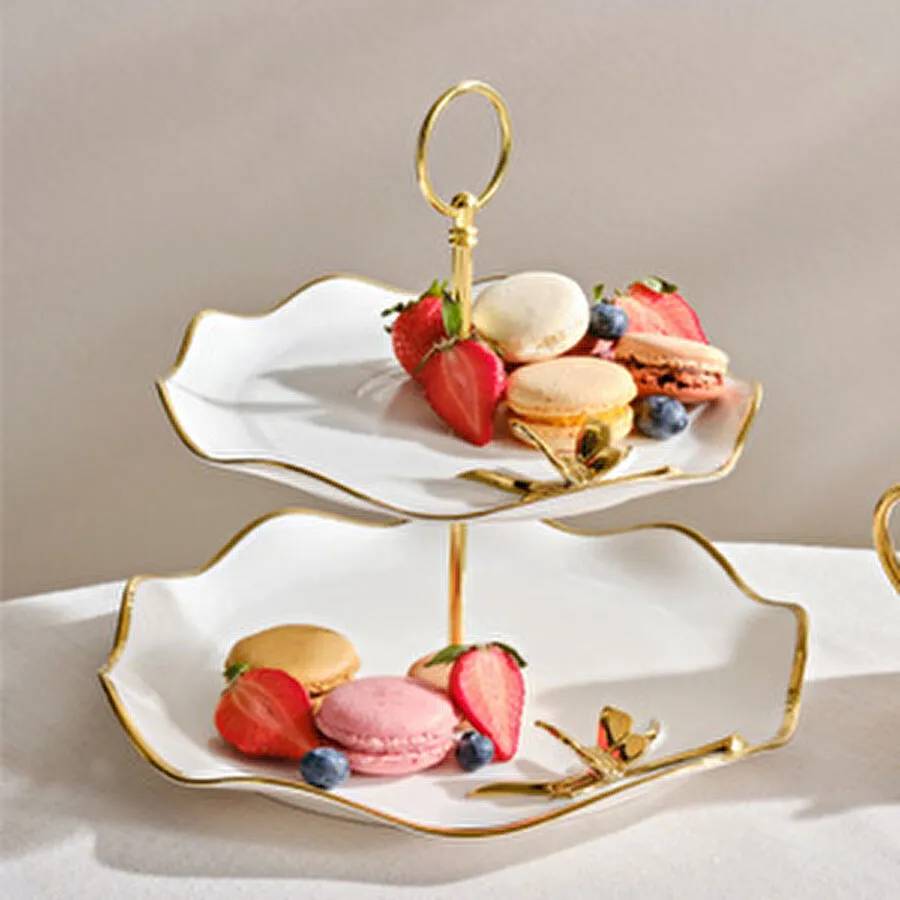 شیرینی خوری