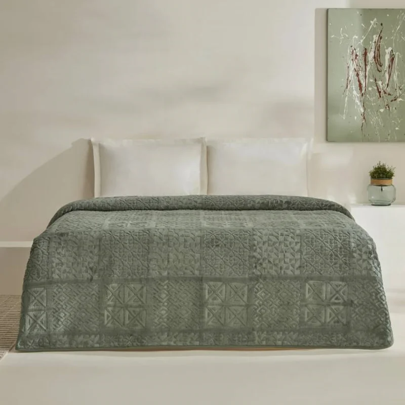 عکس پتو دو نفره طرح برجسته کاراجاهوم Blair سدری