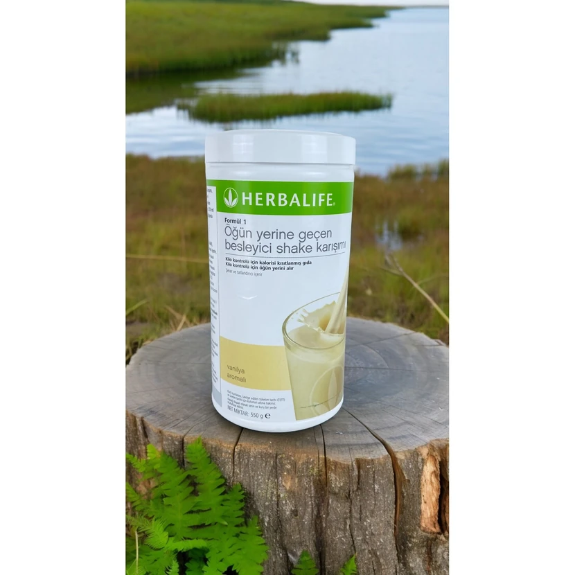 شیک جایگزین وعده غذایی هربالایف فرمولا 1 وانیل