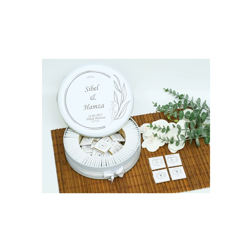 آنجل گیفت - بسته 100 عددی شکلات یادبودی با چاپ نام