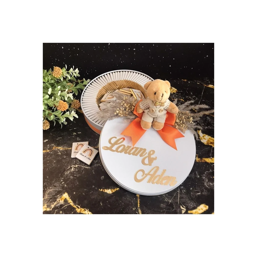 شکلات هدیه آینه‌دار طرح خرس در جعبه 100 عددی رنگ طلایی