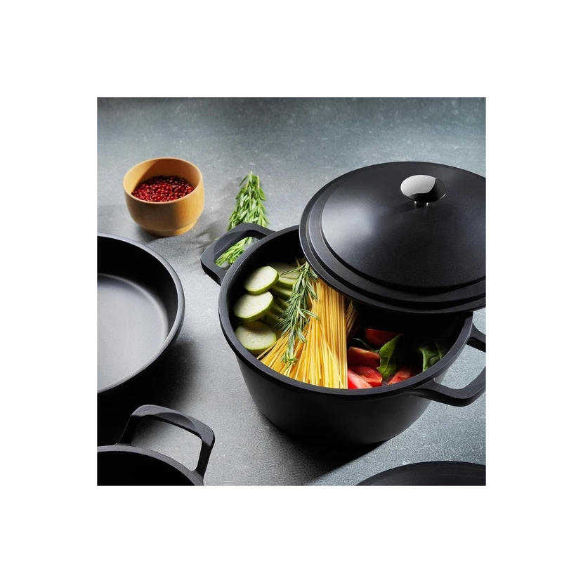 قابلمه چدنی کم‌عمق شافر 26 سانتی‌متر مشکی