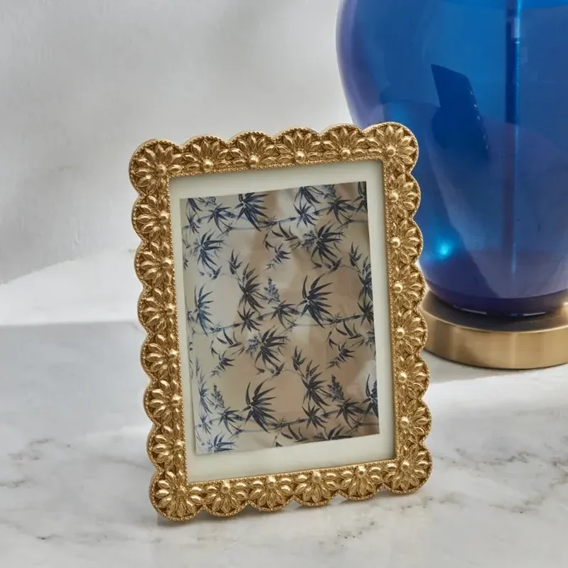 عکس قاب عکس کاراجاهوم Allison طلایی