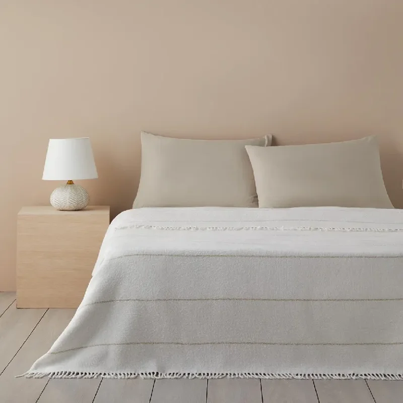 عکس پتو دو نفره پنبه انگلیش هوم درخشان سفید