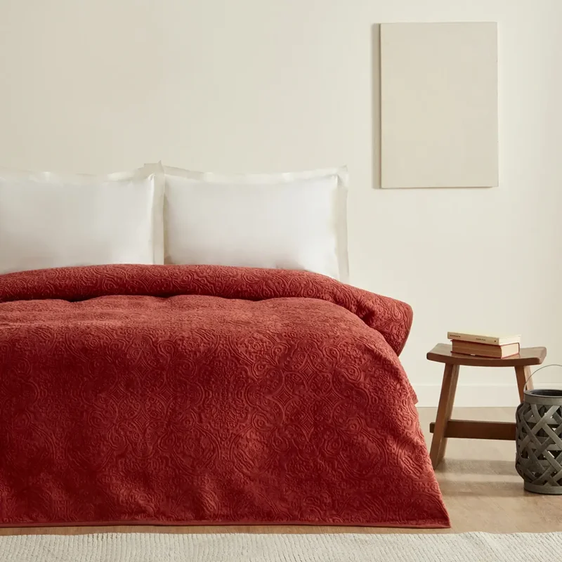 عکس پتو دو نفره طرح برجسته کاراجاهوم ساوی آجری