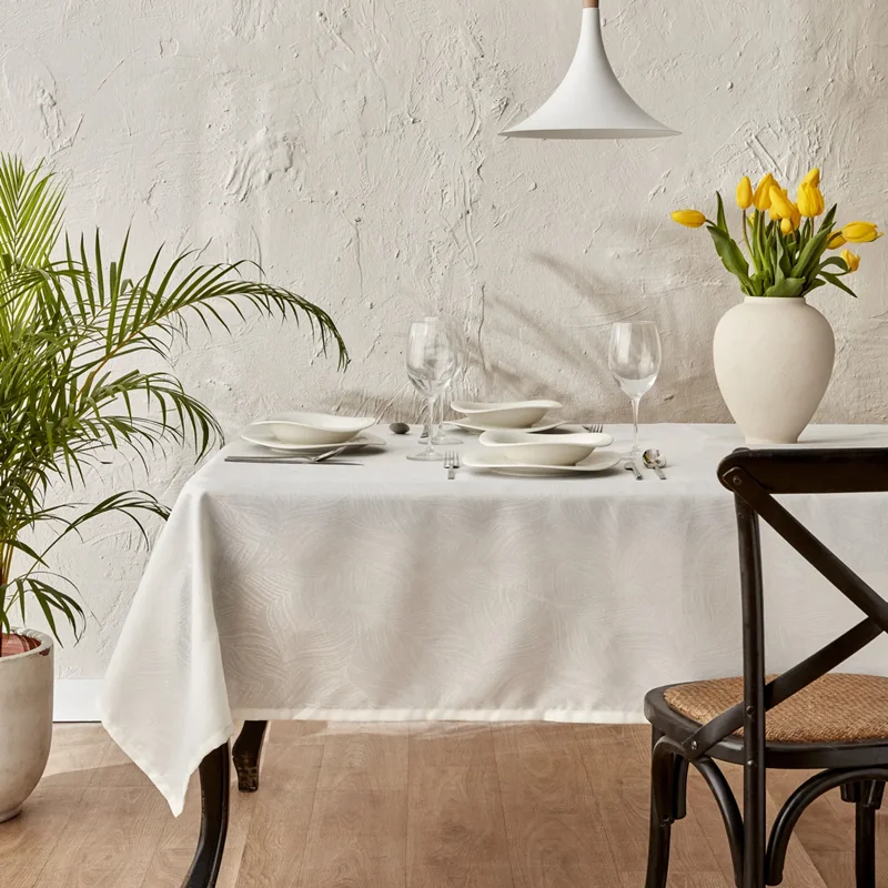 عکس رومیزی کاراجاهوم Walden کرم