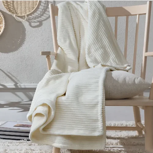 عکس پتو تلویزیون نرم یاتاش عادل کرم 190×140 سانتی