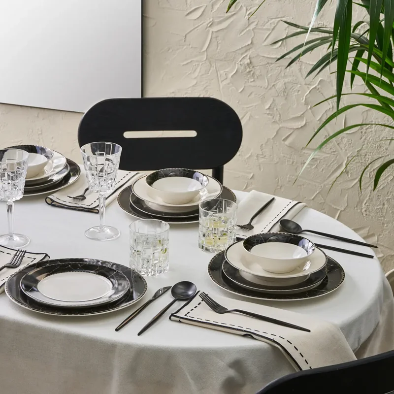 عکس سرویس غذاخوری 24 پارچه ۶ نفره کاراجا Gant مشکی