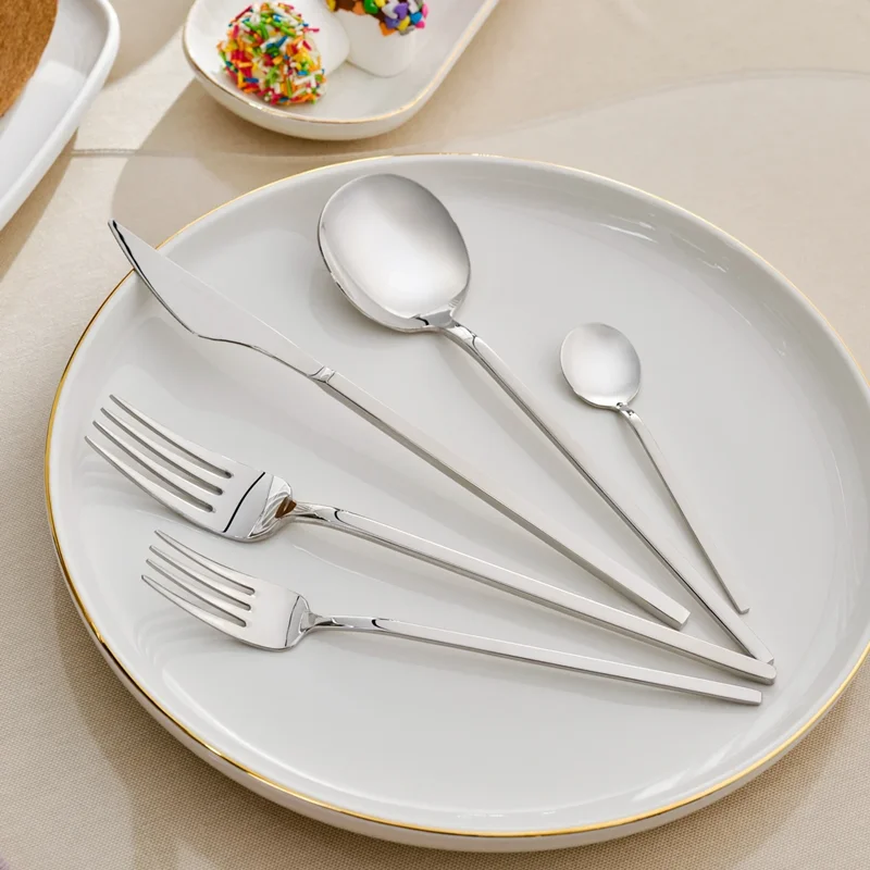 عکس سرویس قاشق و چنگال 30 پارچه ۶ نفره کاراجا Neoma